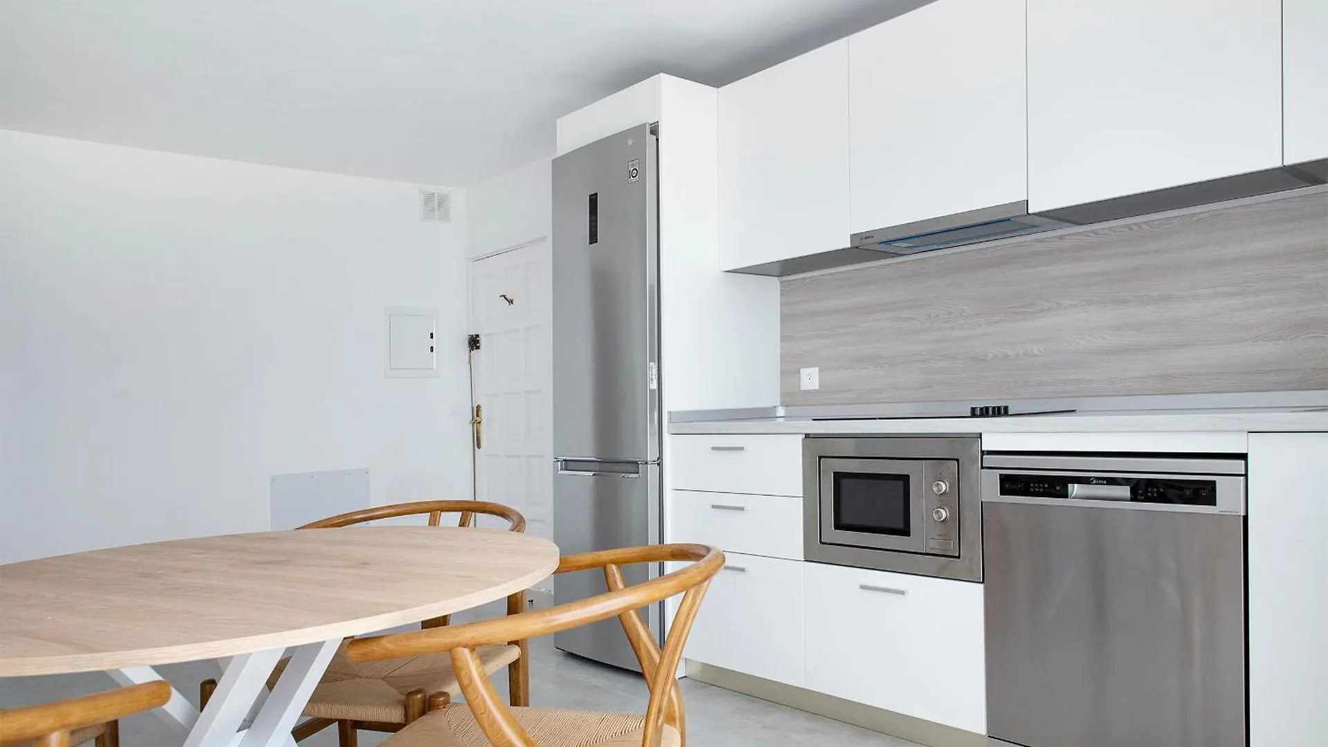 The Club - Accommodation - Dining - Events San Miguel de Abona Apartman